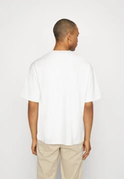 Light Tee - Camiseta Básica - Ecru -Solid Ventas 0c16110cb7e04053a7a3ff8f1d18c194