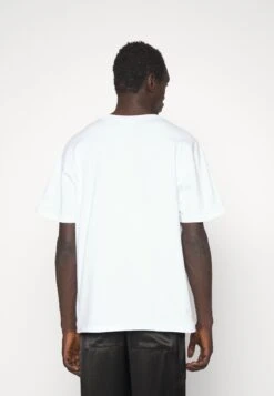 Frame Logo Graphic - Camiseta Básica - Blan -Solid Ventas 0cb1d910b0ed44ea88eae85b3d9c6bf7