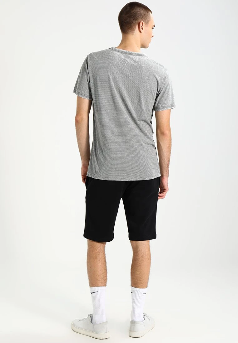 URBAN CLASSICS Basic Sweatshorts - Pantalones Deportivos - Black 5 URBAN CLASSICS Basic Sweatshorts - Pantalones Deportivos - Black - Imagen 3