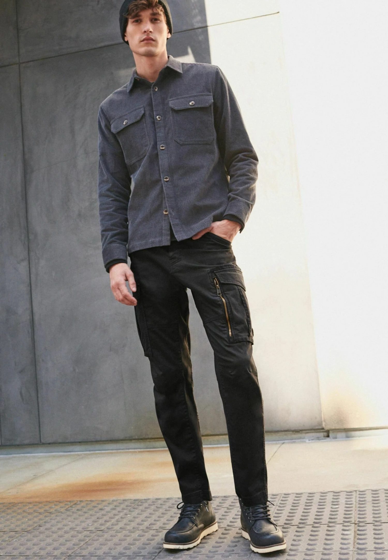 Next Zip Detail Stretch Regular Tapered - Pantalones Cargo - Black 3 Next Zip Detail Stretch Regular Tapered - Pantalones Cargo - Black