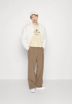 Jordan Crew - Sudadera - Sesame -Solid Ventas 28d0689e75a043eaa06ec759e0fd8532