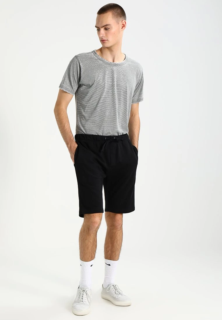 URBAN CLASSICS Basic Sweatshorts - Pantalones Deportivos - Black 4 URBAN CLASSICS Basic Sweatshorts - Pantalones Deportivos - Black - Imagen 2