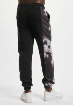 URBAN CLASSICS Thug Life Underground- Pantalones Deportivos - Black 11 URBAN CLASSICS Thug Life Underground- Pantalones Deportivos - Black -Solid Ventas 2c905adb48a0484fb63e46ced98cf58f