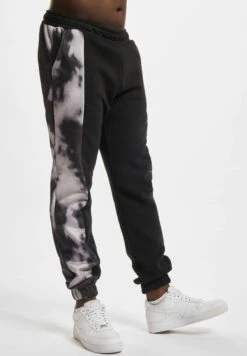 URBAN CLASSICS Thug Life Underground- Pantalones Deportivos - Black 12 URBAN CLASSICS Thug Life Underground- Pantalones Deportivos - Black -Solid Ventas 3c6083f3ee284ddd9ab7e17cd281ae7e