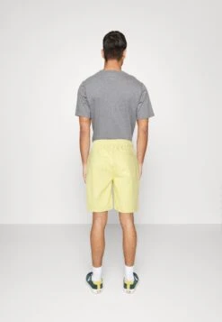 BRAVE SOUL Shorts - Citrus/White -Solid Ventas 3d125164869e43728cf59610c15a5ed1