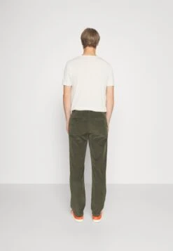 Selected Homme Slhstraight Miles Pants - Pantalones - Forest Night 9 Selected Homme Slhstraight Miles Pants - Pantalones - Forest Night -Solid Ventas 3ddb2c146fec4ae99d29f762a7648285