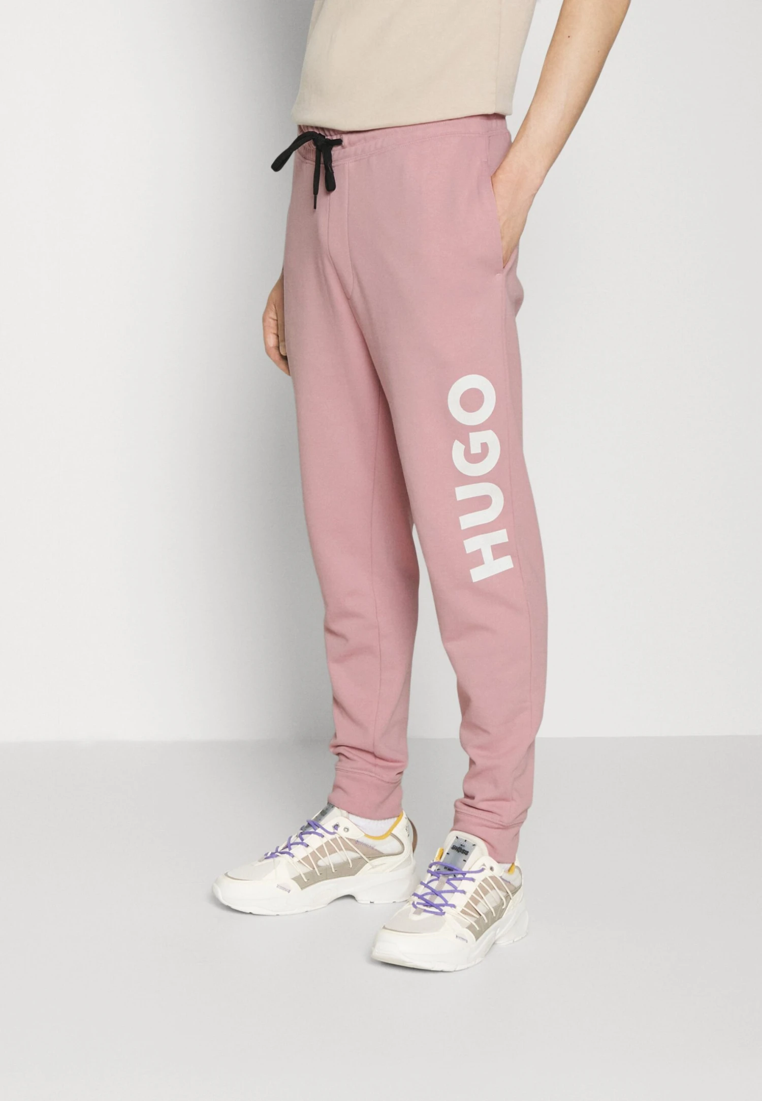 Hugo Dutschi - Pantalones Deportivos - Light Pastel Pink 3 Hugo Dutschi - Pantalones Deportivos - Light Pastel Pink