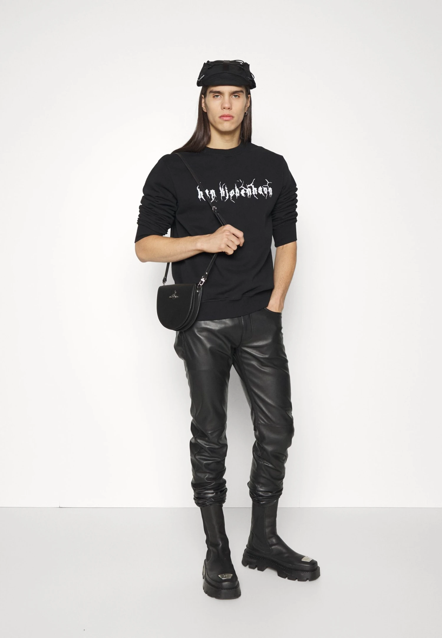 Han Kjøbenhavn Artwork Regular Crewneck - Sudadera - Black 4 Han Kjøbenhavn Artwork Regular Crewneck - Sudadera - Black - Imagen 2