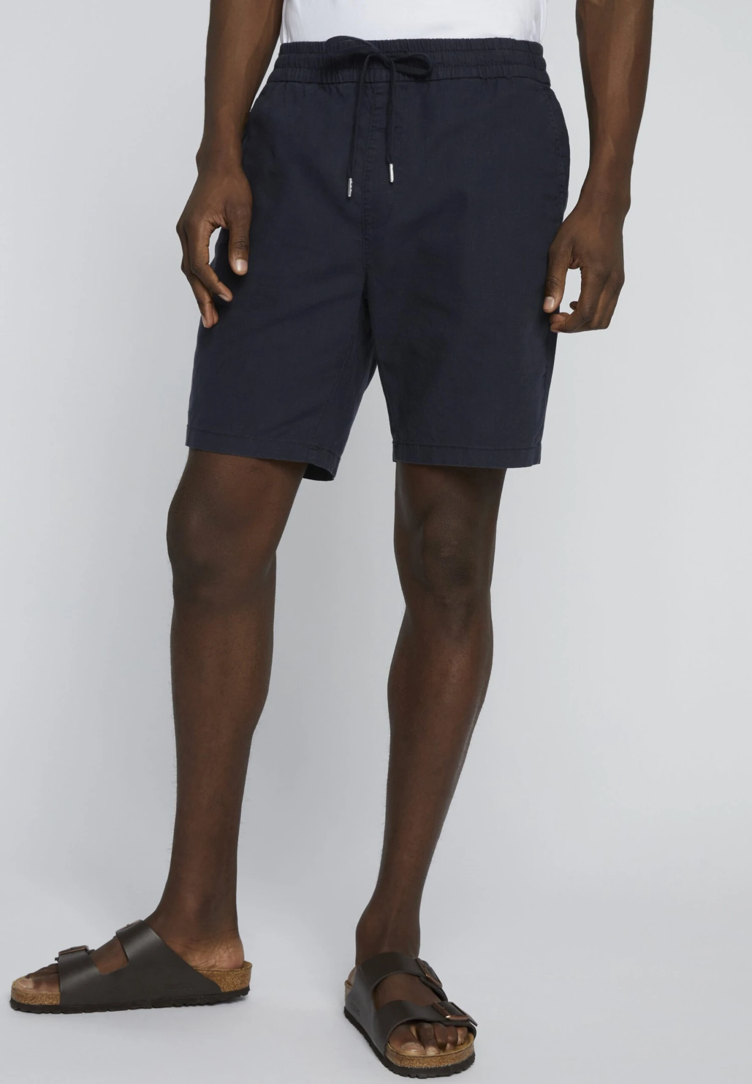 Matinique Mabarton- Shorts - Dark Navy 3 Matinique Mabarton- Shorts - Dark Navy