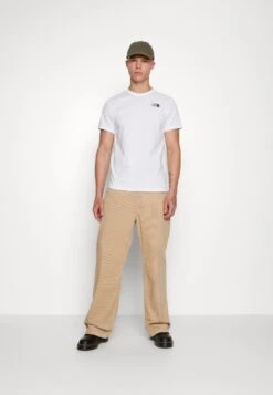 The North Face Mountain Outline Tee - Camiseta Estampada - White/Black 14 The North Face Mountain Outline Tee - Camiseta Estampada - White/Black -Solid Ventas 58415a9c69c74cbc9cad1c7cda308504