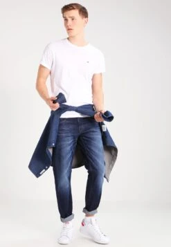 Mustang Oregon- Vaqueros Rectos - Dark Rinsed -Solid Ventas 58427dcce24c4cbebce04aca9eaded6e