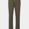 ESPRIT Slim - Pantalones Chinos - Dark Khaki 2 ESPRIT Slim - Pantalones Chinos - Dark Khaki -Solid Ventas 5e7b413387144651891723f42cc7d25e