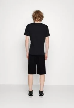 BRAVE SOUL Shorts Vaqueros - Black 10 BRAVE SOUL Shorts Vaqueros - Black -Solid Ventas 642e238aaa054968ad8baa9a7a591627