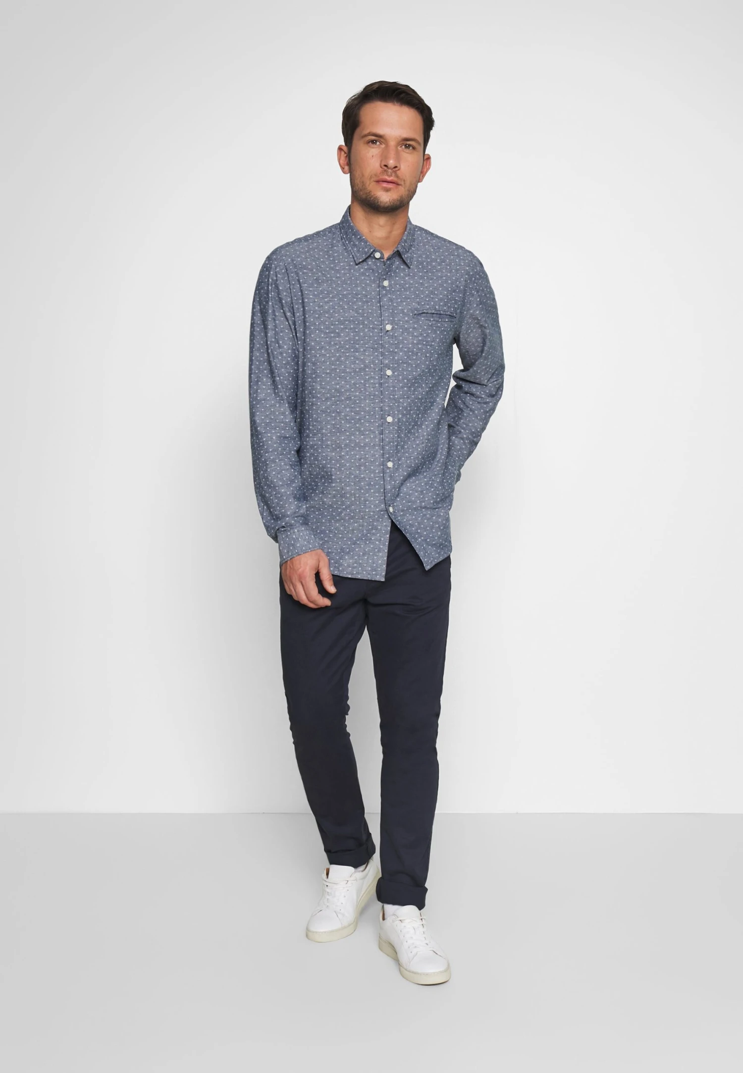 Indicode Jeans Gover - Pantalones Chinos - Navy 4 Indicode Jeans Gover - Pantalones Chinos - Navy - Imagen 2