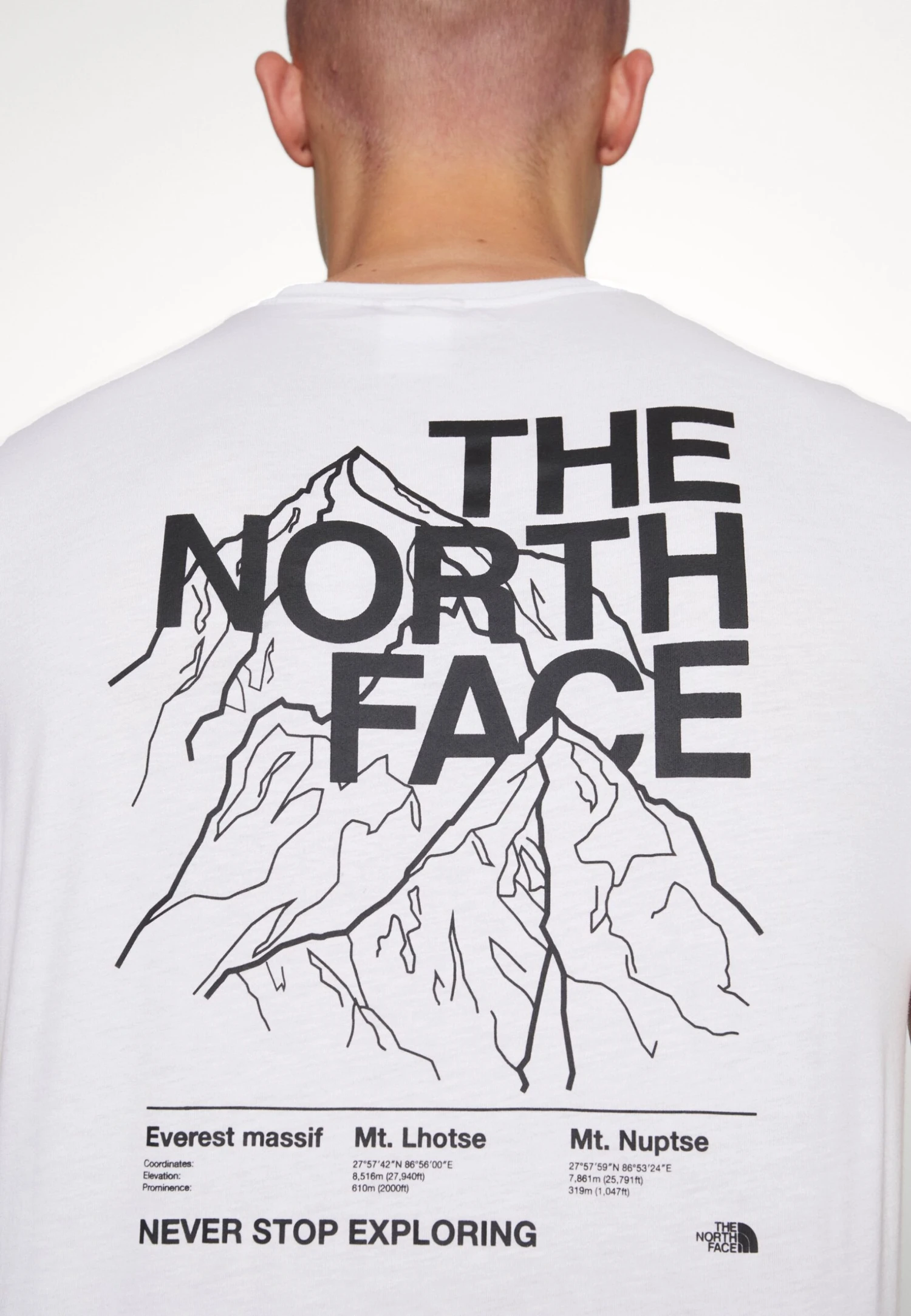 The North Face Mountain Outline Tee - Camiseta Estampada - White/Black 8 The North Face Mountain Outline Tee - Camiseta Estampada - White/Black - Imagen 6