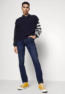 Only & Sons Onsloom - Vaqueros Slim Fit - Dark Blue Denim 11 Only & Sons Onsloom - Vaqueros Slim Fit - Dark Blue Denim -Solid Ventas 71013e19a16742a58158e5d9dd459cb0