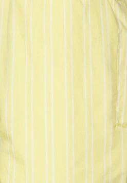 BRAVE SOUL Shorts - Citrus/White -Solid Ventas 75d2bbf7edc145db927b4ec3e665e7a9