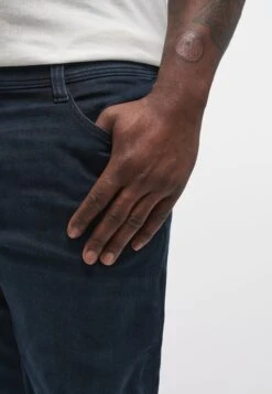 Mustang Style Oregon - Vaqueros Slim Fit - Blau -Solid Ventas 7e31e4352e484f2eba5537ba6c0a8278