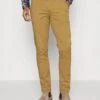 Lindbergh Classic Stretch Belt - Pantalones Chinos - Mid Brown 2 Lindbergh Classic Stretch Belt - Pantalones Chinos - Mid Brown -Solid Ventas 838fa30f47ad4c5f914eb675b8c0511c