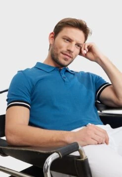 Standard Fit Short Sleeved - Polo - Oil -Solid Ventas 841c6a35a3d84f6f8e94c6153e50c585