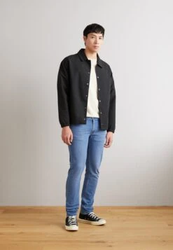 Lee Daren Zip Fly - Pantalones - Light Hunt 10 Lee Daren Zip Fly - Pantalones - Light Hunt -Solid Ventas 871441e9880247448a5e1f5c05dcf89a