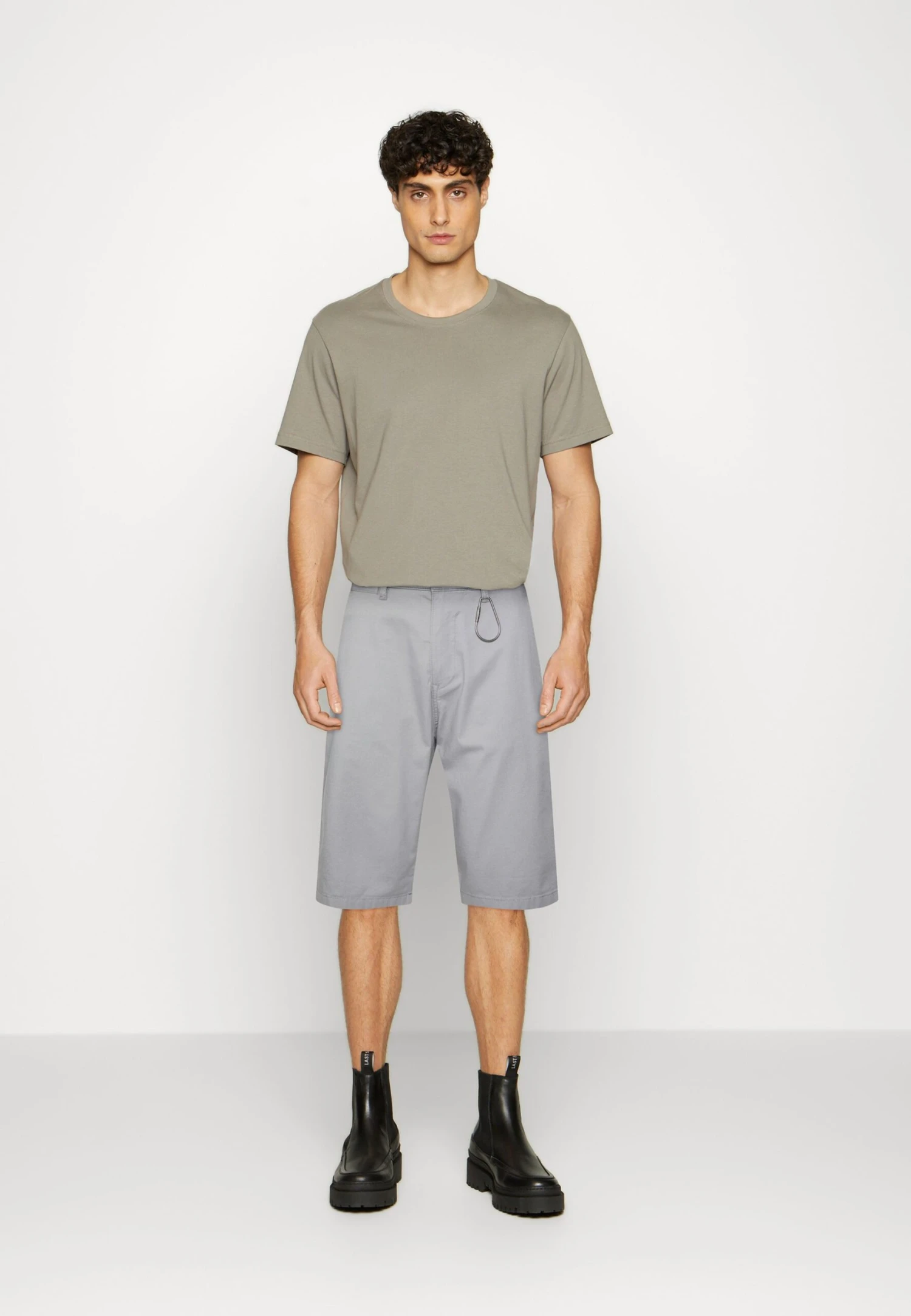 ESPRIT Core- Shorts - Grey 4 ESPRIT Core- Shorts - Grey - Imagen 2