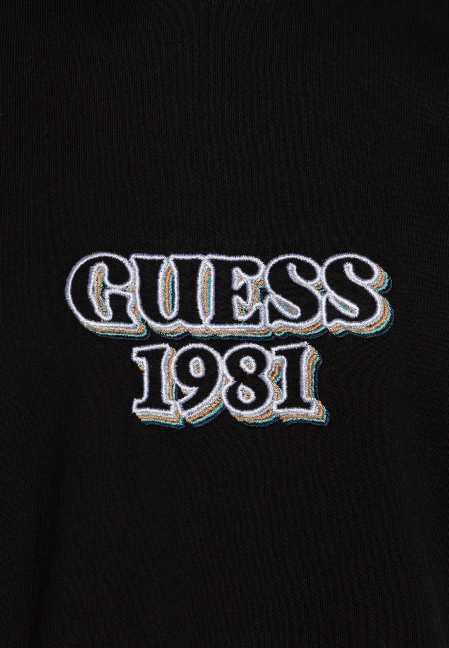 Guess Embro Box Logo Tee - Camiseta Estampada - Jet Black 7 Guess Embro Box Logo Tee - Camiseta Estampada - Jet Black - Imagen 5
