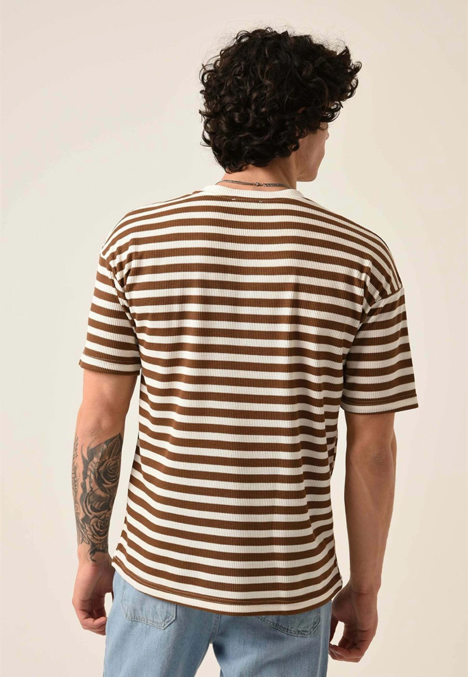 Camiseta Estampada - Brown 5 Camiseta Estampada - Brown - Imagen 3