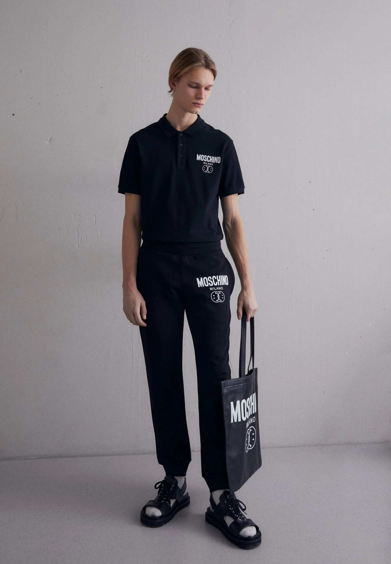 MOSCHINO Trousers - Pantalones Deportivos -Black 4 MOSCHINO Trousers - Pantalones Deportivos -Black - Imagen 2