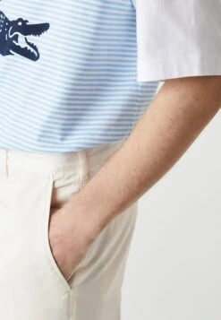 Lacoste Pantalones Chinos - Blanc -Solid Ventas 9e8cef738a9b41609f287681f8730545