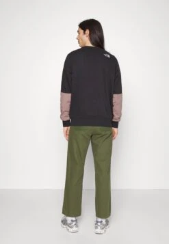 WEEKDAY Joel Workwear Trouser - Pantalones - Khaki 9 WEEKDAY Joel Workwear Trouser - Pantalones - Khaki -Solid Ventas a3c20f3d427e49dd865037814720a02d