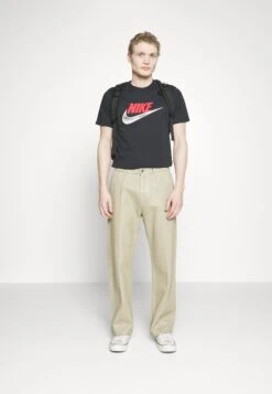 Nike Sportswear Tee Futura - Camiseta Estampada - Black -Solid Ventas ac491eea47794f86b1aafcc99e716fd9