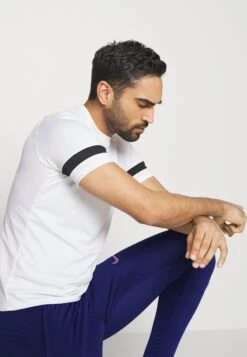 Nike Performance Atletico Madrid Strike Pant - Equipación De Clubes - Blue Void/Regal Pink 11 Nike Performance Atletico Madrid Strike Pant - Equipación De Clubes - Blue Void/Regal Pink -Solid Ventas b2e397a1b3b14c969c22c978ebd48754