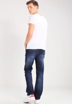 Mustang Oregon- Vaqueros Rectos - Dark Rinsed -Solid Ventas b55c1b7bb4c54d029ee2d0014bcef22e