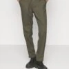 Les Deux Como Herringbone Suit Pants - Pantalón De Traje - Olive Night/Dark Brown 1 Les Deux Como Herringbone Suit Pants - Pantalón De Traje - Olive Night/Dark Brown -Solid Ventas b808b4f810c545e8b01fe4f994713a9a