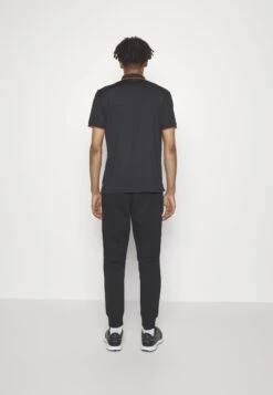 Hunston Hyper Jogger - Pantalones Deportivos - Black 9 Hunston Hyper Jogger - Pantalones Deportivos - Black -Solid Ventas bf79c70b48b944d3b4595ae90c4650db