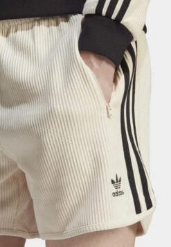 Adidas Originals Shorts - White -Solid Ventas cca4b23fb5814ebc83a500236f3a2cfc