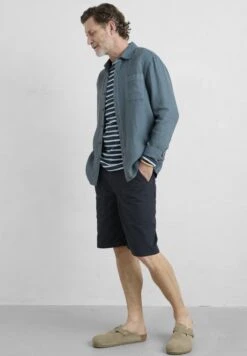 Ferry - Shorts - Dark Night