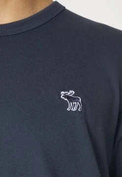 Abercrombie & Fitch Elevated Icon Crew - Camiseta Básica - Dark Blue -Solid Ventas d200612f7305499aa5068ed8160535b5