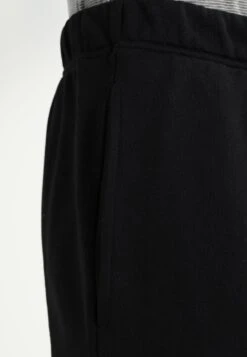 URBAN CLASSICS Basic Sweatshorts - Pantalones Deportivos - Black 10 URBAN CLASSICS Basic Sweatshorts - Pantalones Deportivos - Black -Solid Ventas d33d2d3d01254cb884a3d7a9cbec99cf