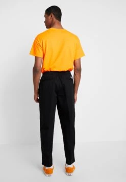 Obey Clothing Easy Pant Unisex - Pantalones - Black 9 Obey Clothing Easy Pant Unisex - Pantalones - Black -Solid Ventas d5169f529a614599bce5a3bae89f33d3