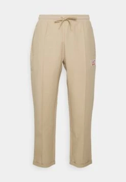 EA7 Emporio Armani Tennis Club Pants Light - Pantalones Deportivos - Oxford Tan 10 EA7 Emporio Armani Tennis Club Pants Light - Pantalones Deportivos - Oxford Tan -Solid Ventas d6c41476594e4341b29d216cabe8f642