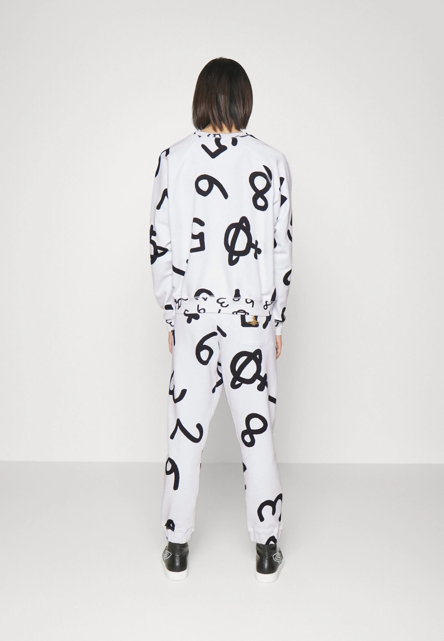 Vivienne Westwood Classic - Pantalones Deportivos - White/Black 5 Vivienne Westwood Classic - Pantalones Deportivos - White/Black - Imagen 3