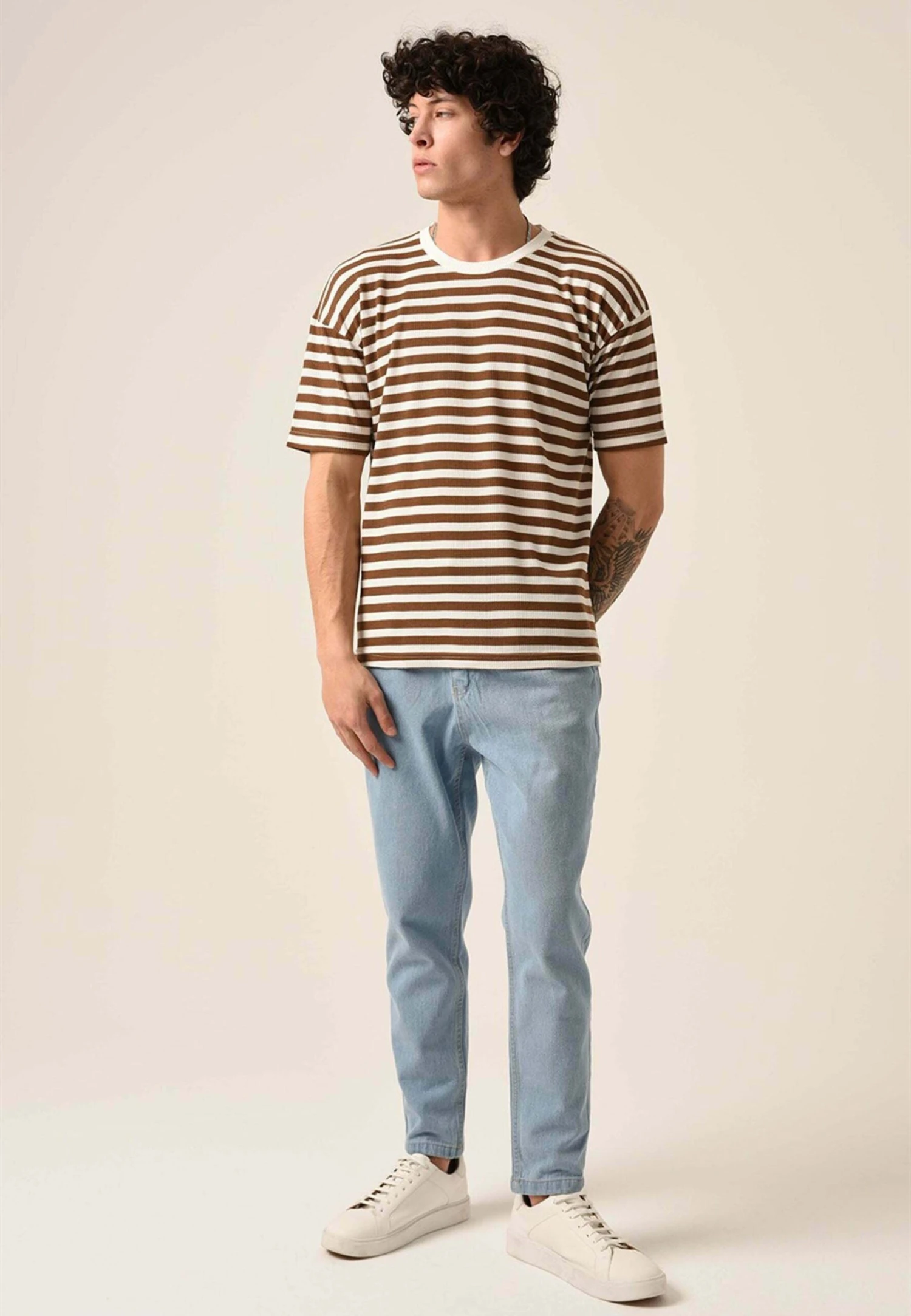 Camiseta Estampada - Brown 4 Camiseta Estampada - Brown - Imagen 2