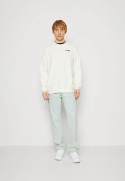 Wrangler Frontier - Vaqueros Rectos - Icy Blue -Solid Ventas e8d204644d7c44e4b5139148a30ea5a4