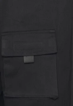 SIXTH JUNE Pantalones Cargo - Black 17 SIXTH JUNE Pantalones Cargo - Black -Solid Ventas eea6140b2e4e41bab1741cda8f2409e4