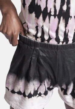 Unisex Tie Dye - Shorts - Black/Pink -Solid Ventas fd0581cd0881420aa69b150a2a22501f